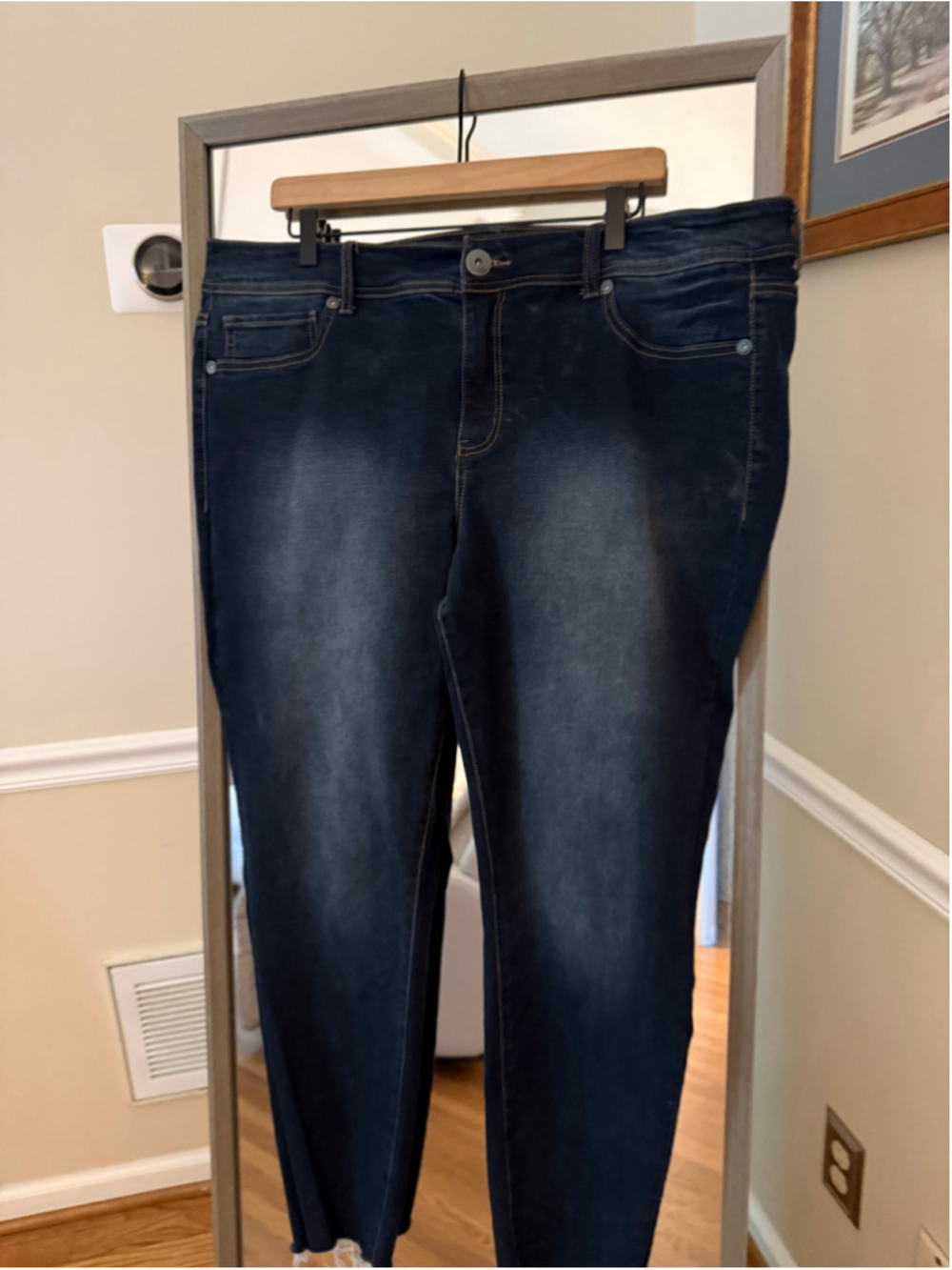 Women's Maurices Plus Size 20 Dark Wash Raw Hem Jeans - Picture 2 of 7